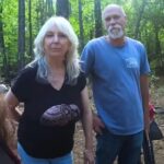 Good People Gave a Homeless Woman an Old Trailer, The Woman Turned It Into a Cozy House In The Middle Of The Forest!